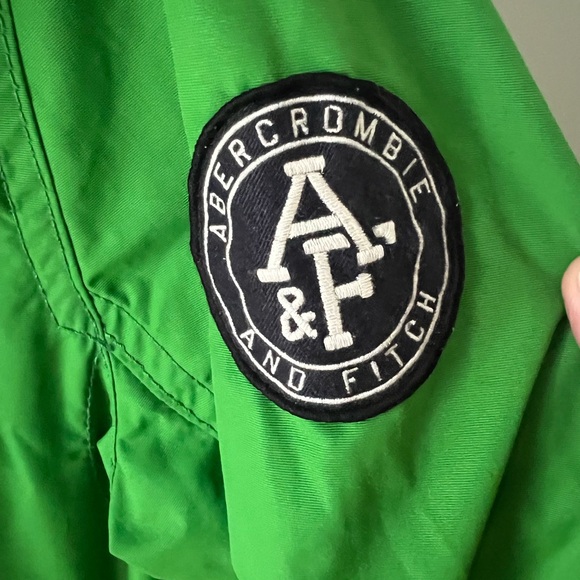 Abercrombie & Fitch  XL Vibrant Green Rainjacket - Picture 4 of 11